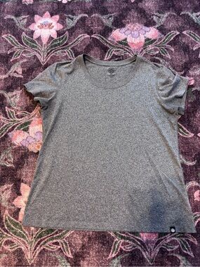 REI Co-op Women’s Heather Grey Active Short Sleeve Tee - XL